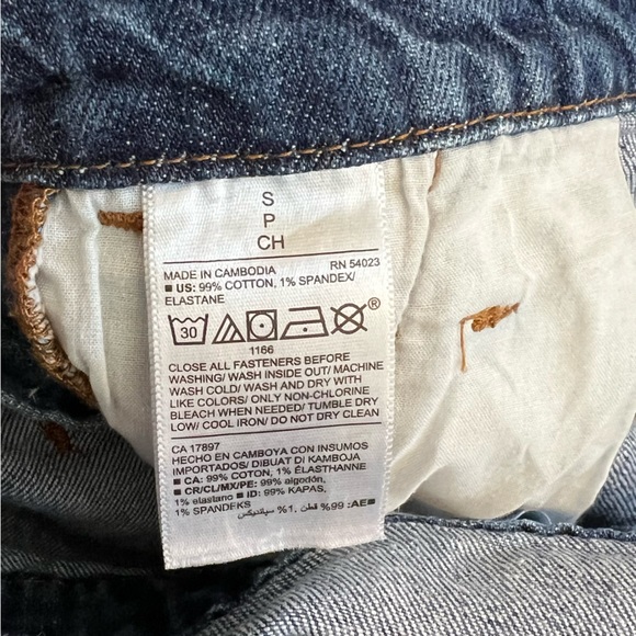 Old Navy Distressed Denim Overall Shorts - Picture 8 of 11